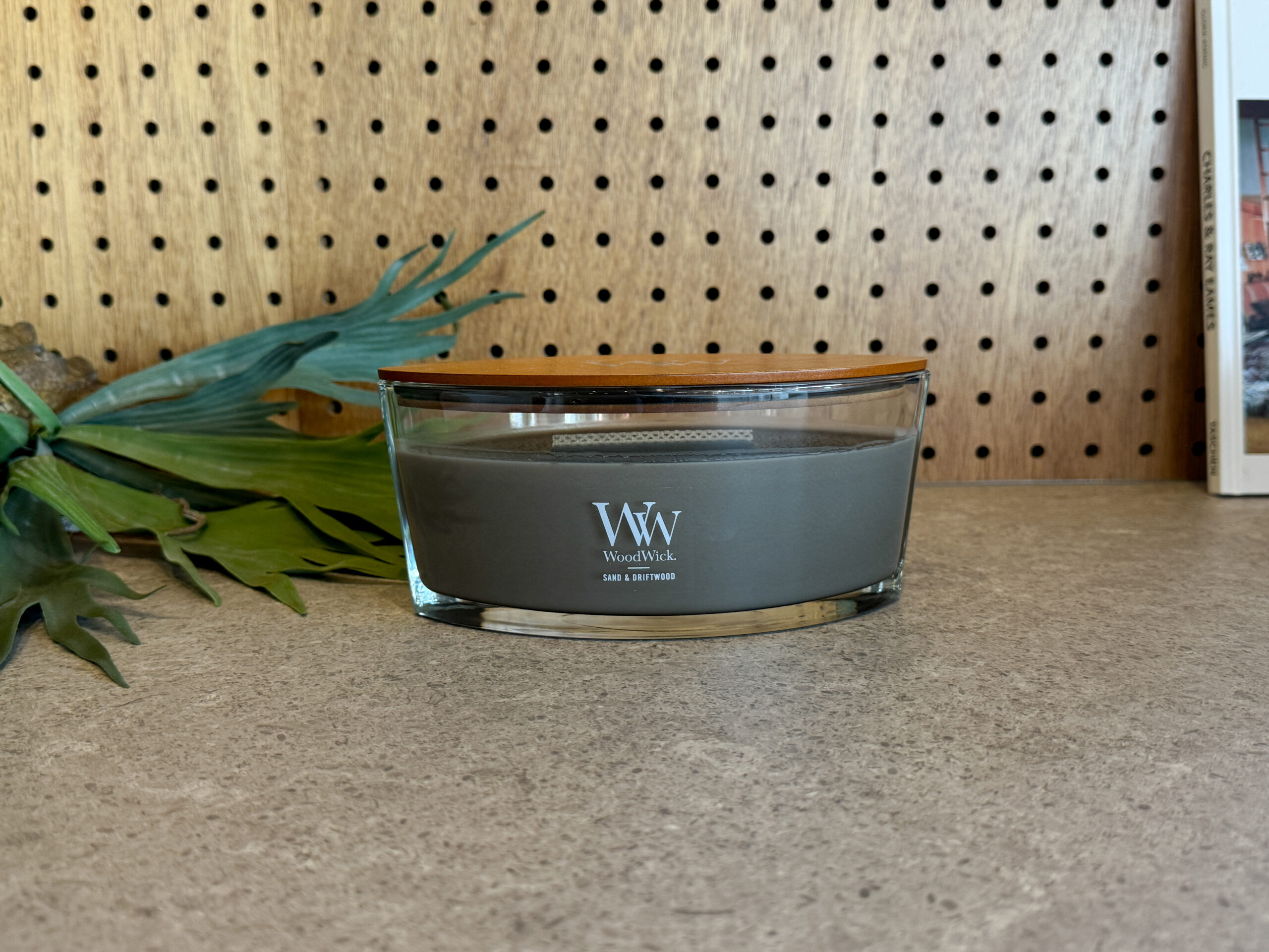 W9440565